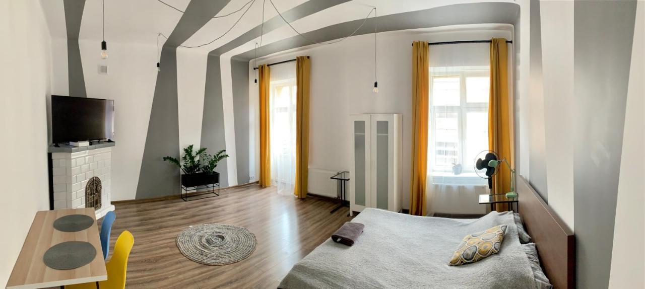 Apartament Rowna 12 凯尔采 外观 照片